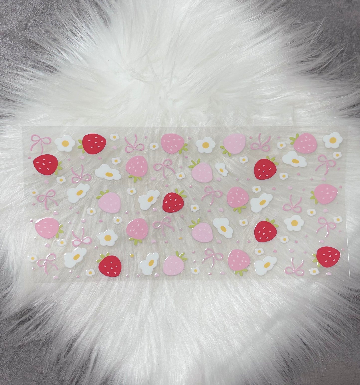 16oz UV DTF Wrap- Pink & Red Strawberries